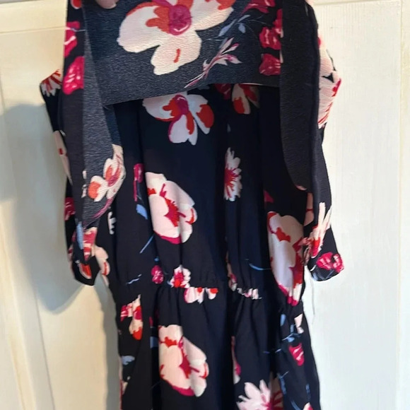 MudPie Floral Romper Size XS (0-2) - Picture 2 of 4